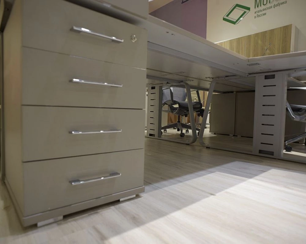 Мебель для персонала Genesis Operative