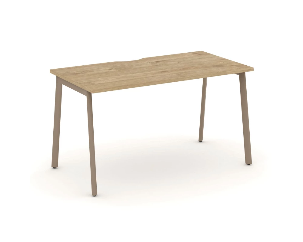 Стол рабочий с вырезом на плоскоовальной трубе 138x73x75 Estetica