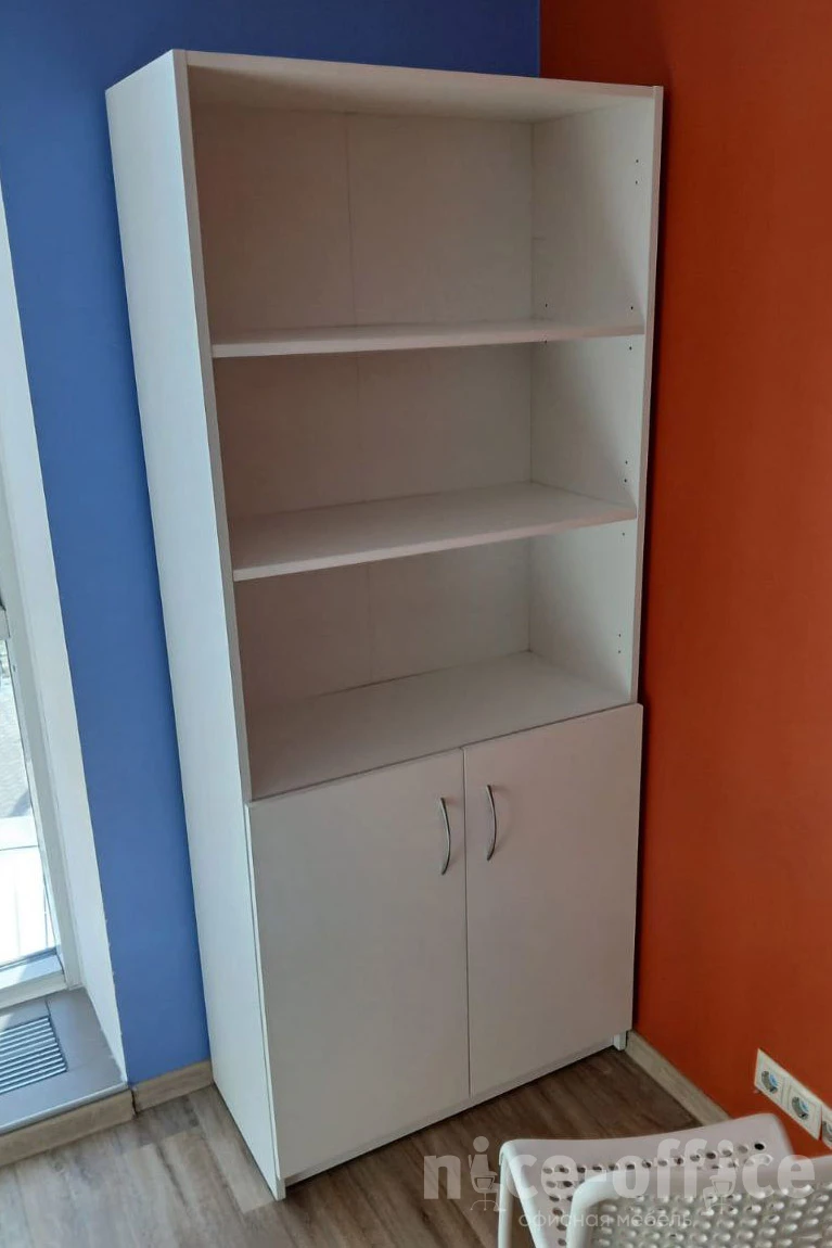 Мебель для персонала Simple фото в интерьере 2