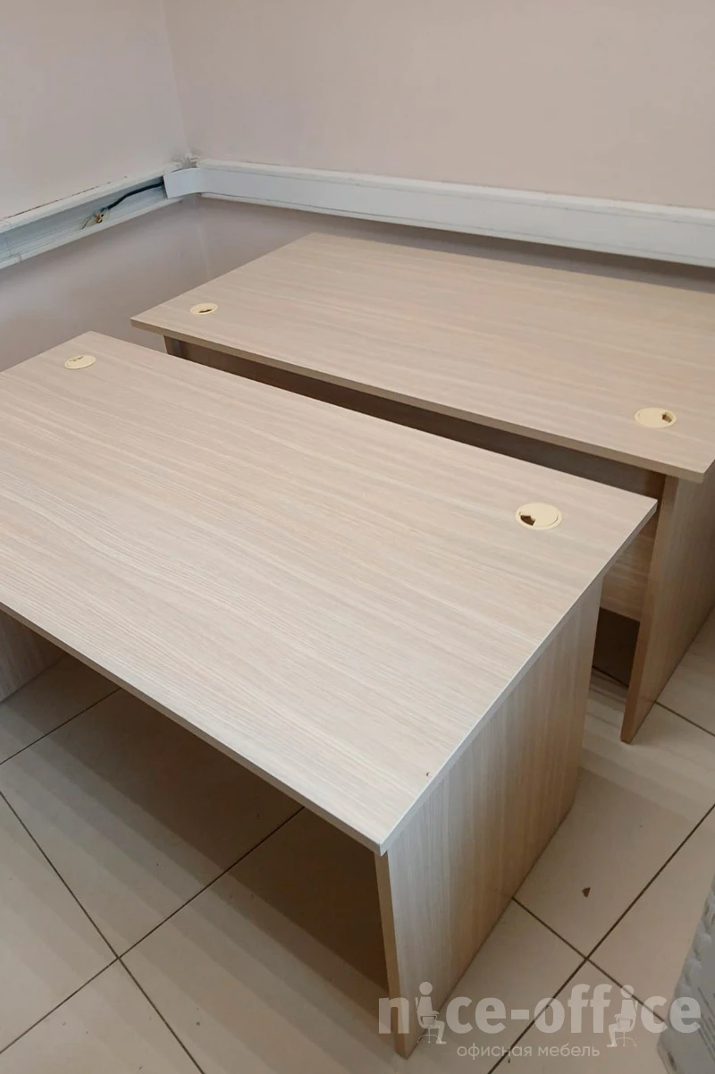 Стол письменный 72 140 Trend Дуб феррара фото в интерьере 1